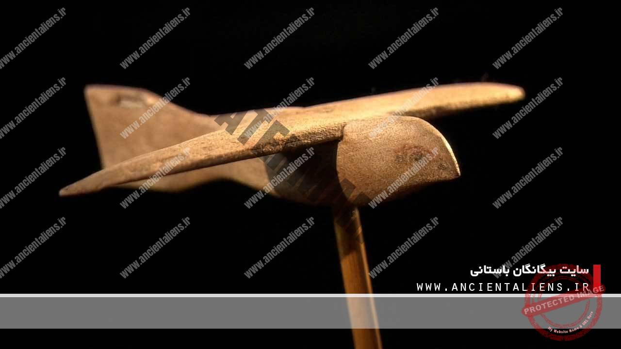 هواپیمای پیدا شده در مقبره فرعون